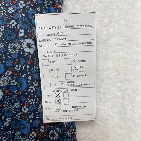 Outerknown Arlyn Top S Floral Sleeveless Blouse Dark Navy Blue Boho Summer - Picture 2 of 7